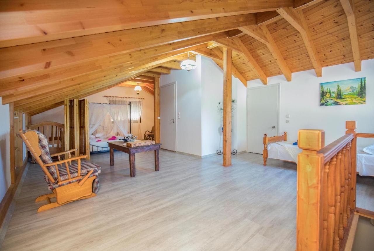 Villa Rafaela Koskinou  Extérieur photo