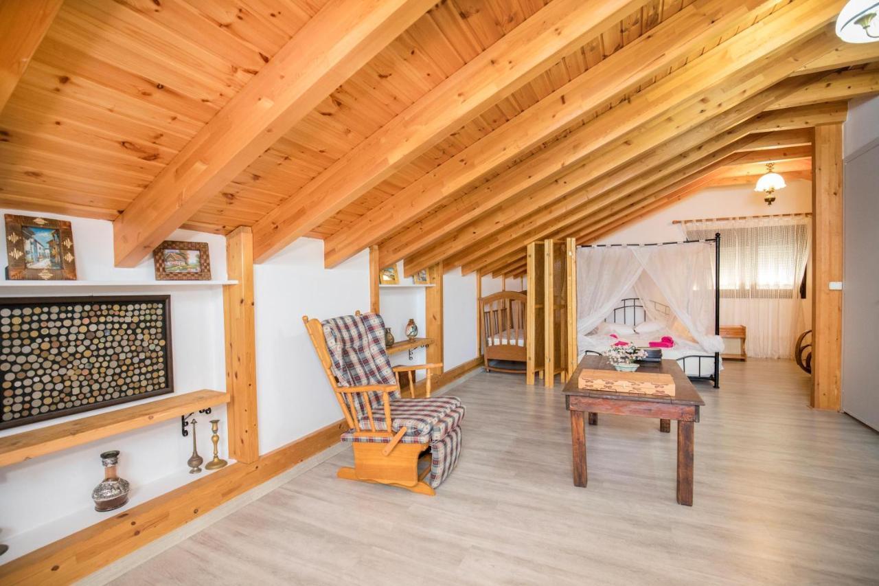 Villa Rafaela Koskinou  Extérieur photo