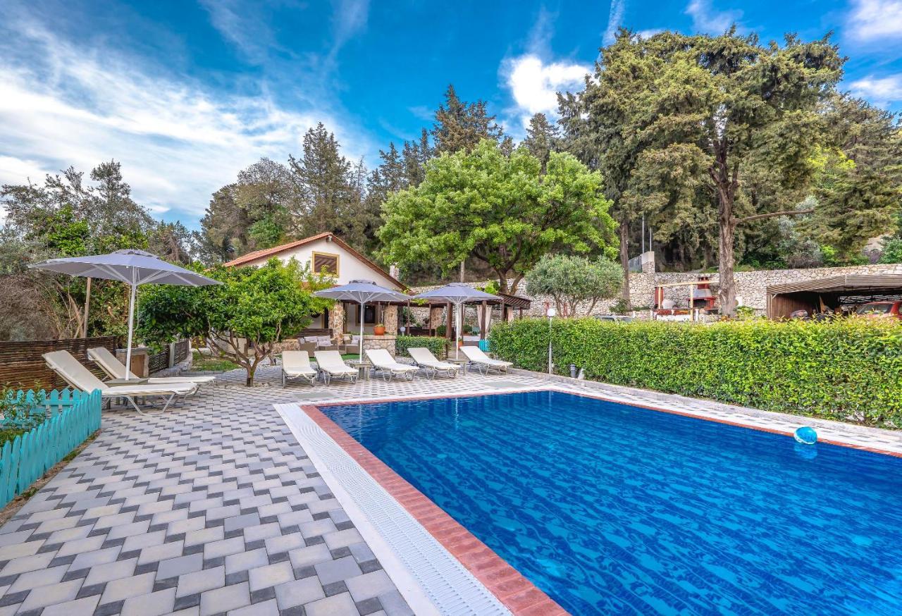 Villa Rafaela Koskinou  Extérieur photo